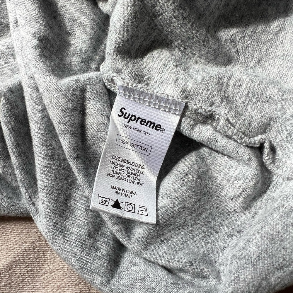 Supreme Gray Long Sleeve Men's Tee - Picture 7 of 11